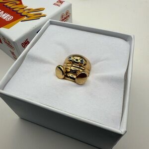Vandy the pink gold burger ring